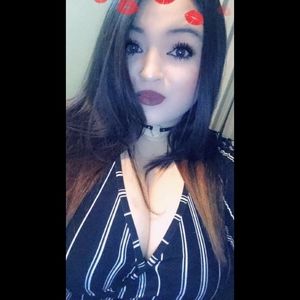 Meet your Posher, Elda b.